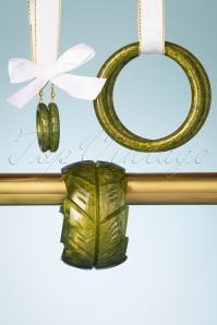 Splendette - TopVintage Exclusive ~ 30s Golden Fakelite Carved Hoop Earrings in Olive 3