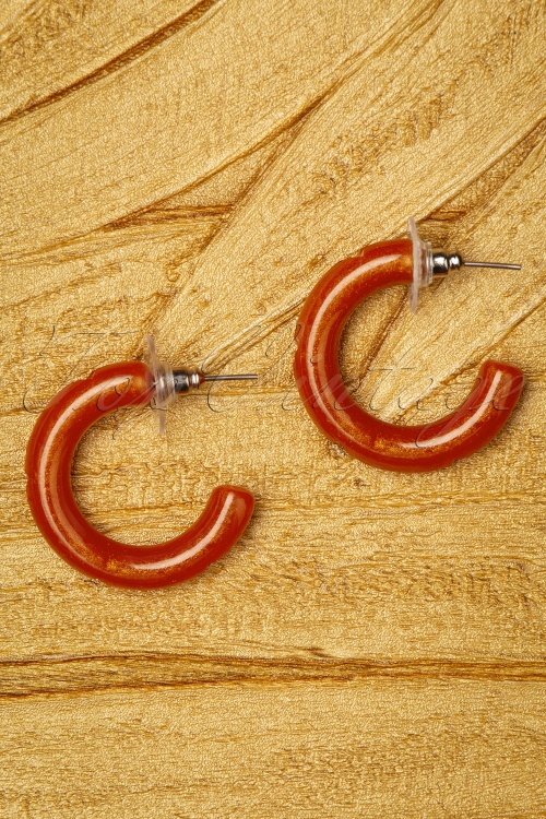 Splendette - TopVintage Exclusive ~ 30s Golden Fakelite Carved Hoop Earrings in Amber 2