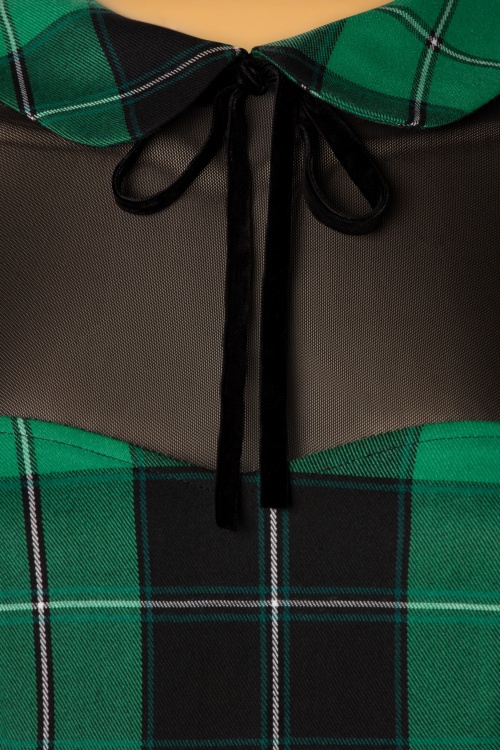 Collectif Clothing - Mac Foliage Check Swing Dress Années 50 en Vert et Noir 5