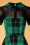 Collectif Clothing - Mac Foliage Check Swing Dress Années 50 en Vert et Noir 3