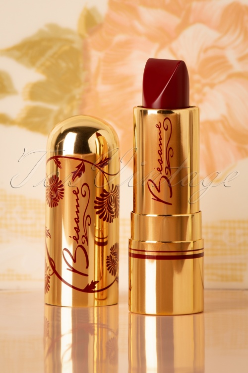 Bésame Cosmetics - Classic Colour Lipstick in Victory Red