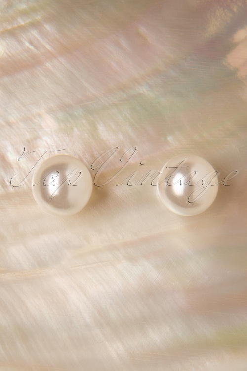 Topvintage Boutique Collection - Small Pearl Earstuds Années 50 en Ivoire 2