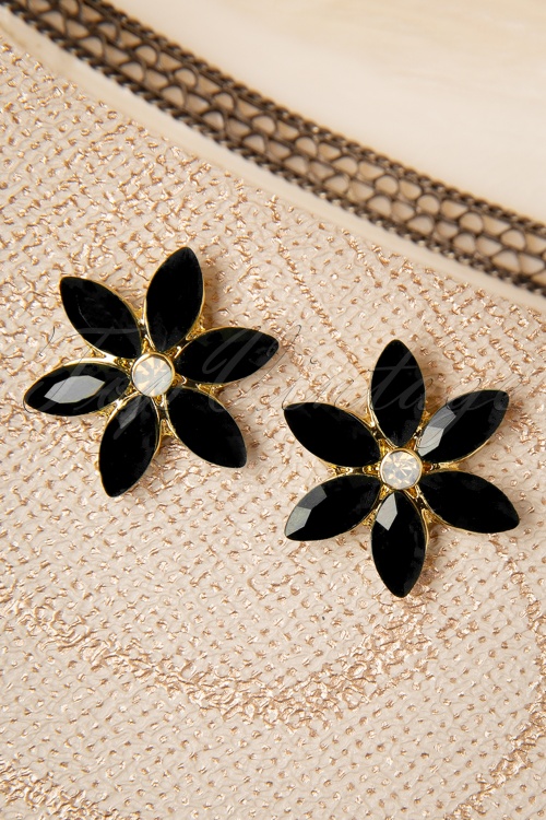 Topvintage Boutique Collection - 50s Flower Earstuds in Black  2