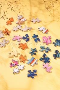 New York Puzzle Company - How the wind blows - Vogue puzzel van 1000 stukjes 3