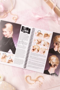 Lauren Rennells - Vintage hairstyling: retro styles met stapsgewijze instructies 3e editie 3