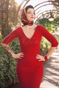 Vintage Diva  - De Kitty Pencil jurk in lippenstift rood 3