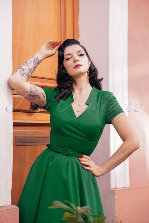 Vintage Diva  - The Chiara Swing Dress in Emerald 2
