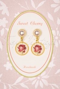 Sweet Cherry - 50s Pearl Roses Earrings in Gold