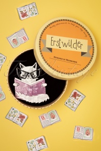 Erstwilder - Exclusief bij Topvintage ~ Puss in Books Broche 2