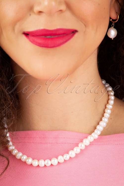 Topvintage Boutique Collection - 50s Pearls Are A Girl's Best Friend Necklace in Ivory