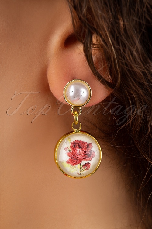 Sweet Cherry - 50s Pearl Roses Earrings in Gold 2