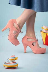 Lola Ramona ♥ Topvintage - 50s Angie At The Fair Suede Pumps in Blush 3