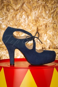 Lola Ramona ♥ Topvintage - 50s Angie At The Fair Suede Pumps in Navy 5
