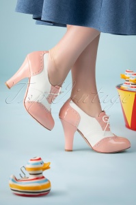 Lola Ramona ♥ Topvintage - 50s June Cotton Candy Shoe Booties in Ivory and Nude 3