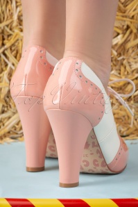 Lola Ramona ♥ Topvintage - 50s June Cotton Candy Shoe Booties in Ivory and Nude 6