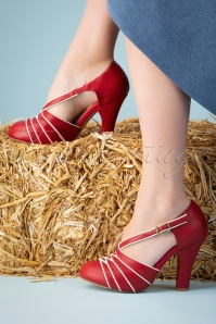 Lola Ramona ♥ Topvintage - 50s June Carnival Party Pumps in Red and Cream