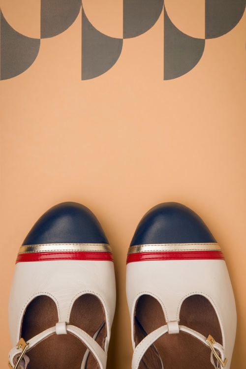 Nemonic - 60s Madison Leather Slingback Pumps in Navy and Cream 4