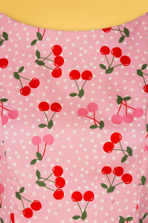 Topvintage Boutique Collection - TopVintage exclusive ~ Adriana Cherry Dots Swing Dress Années 50 en Rose 7