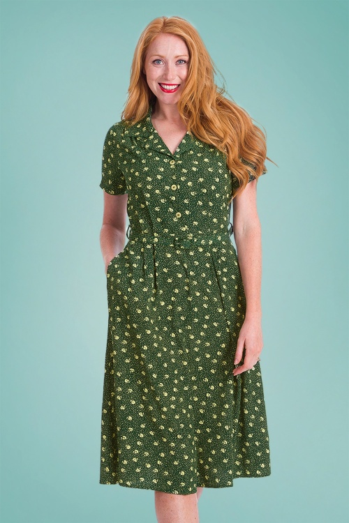40s Lady Pearl Swing Dress in Green