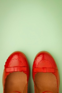 La Veintinueve - 60s Penelope Leather Pumps in Chili Red 3