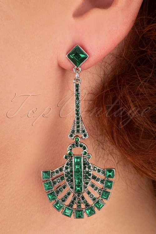 Lovely - 20s Art Deco Drop Earrings in Emerald and Silver 