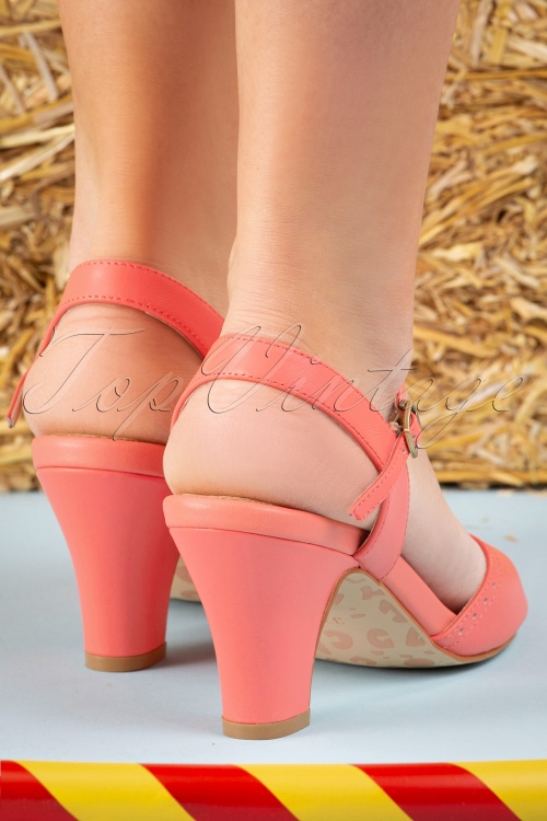 Lola Ramona ♥ Topvintage - Ava At The Kissing Booth Sandals Années 50 en Corail 6