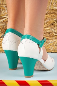 Lola Ramona ♥ Topvintage - 50s Ava Fortune Teller Pumps in Ivory and Jade 6