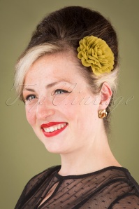 Urban Hippies - 70s Hair Flowers Set in Ceylon, Watercress and Rouge 2