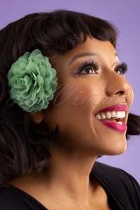 Urban Hippies - 70s Hair Flowers Set in Ceylon, Watercress and Rouge 3