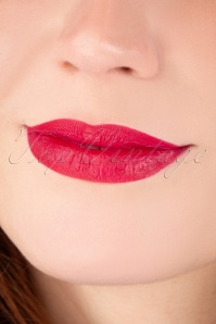 Bésame Cosmetics - Classic Colour Lipstick in American Beauty Red 4