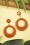 Splendette - TopVintage Exclusive ~ Fakelite Carved Drop Hoop Earrings Années 50 en Café 2