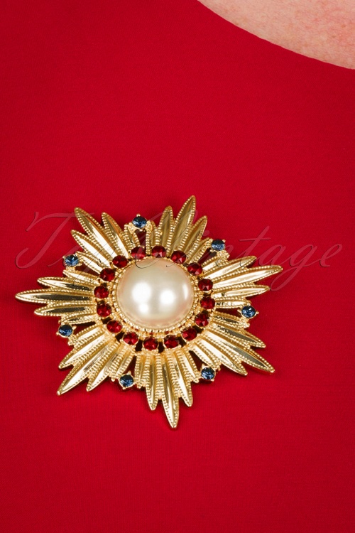 Lovely - 40s Heirloom Gold Plated Pearl Starburst Brooch 3