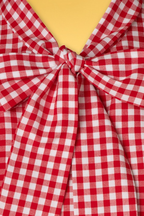 Retrolicious - 60s Strawberry Gingham Bow Top in Red and White 3