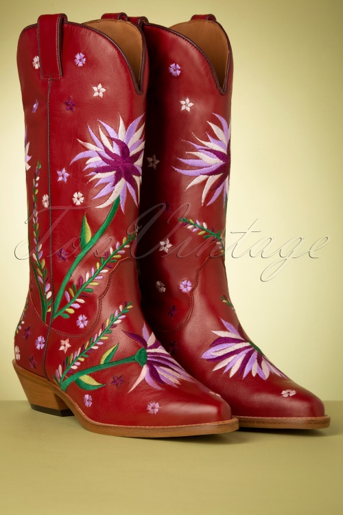 La Pintura - 70s Flor Embroidery Western Boots in Burgundy