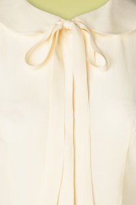 The Seamstress of Bloomsbury - Tie blouse in crème crêpe 3