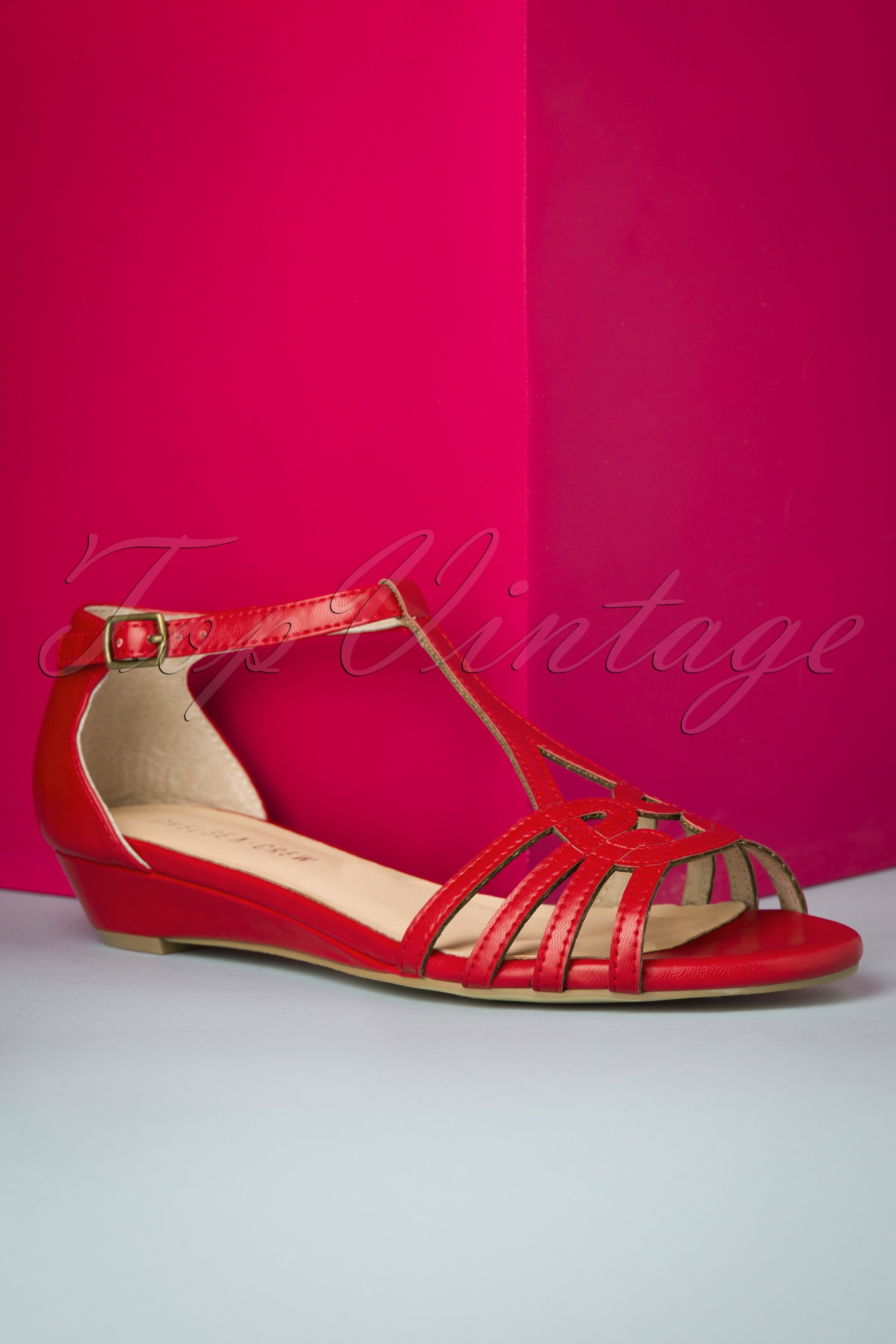 Chelsea Crew - Sedona peeptoe sandalen in rood 2