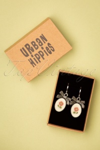 Urban Hippies - 70s Polly D'Amour Earrings in Silver and Cream