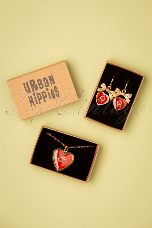 Urban Hippies - 70s Polly D'Amour Earrings in Gold and Red 4