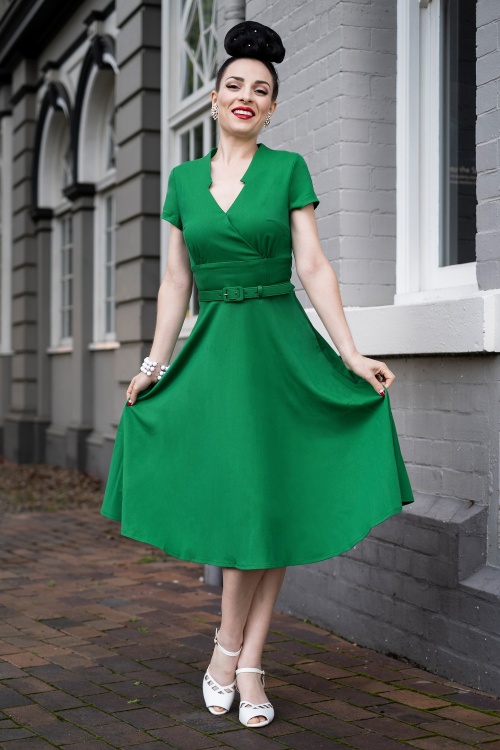 Vintage Diva  - The Chiara Swing Dress in Emerald 10