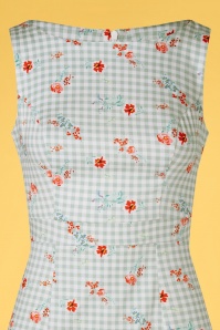 Hearts & Roses - Sandra floral wiggle jurk in mint gingham 3