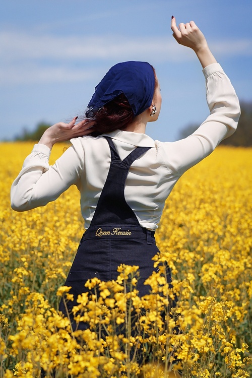 Queen Kerosin - Workwear Denim Jumper Skirt Années 50 en Bleu Foncé 4