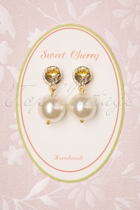 Sweet Cherry - 50s Classy Pearl Earrings in Ivory 4