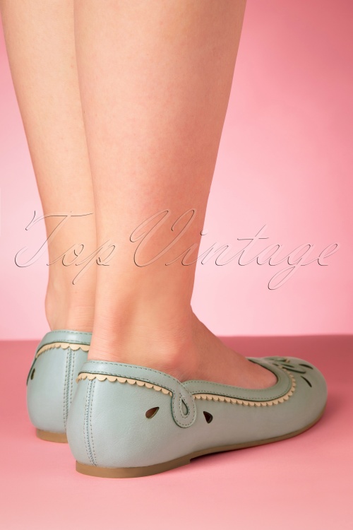 Bettie Page Shoes - Dolly Flats Années 50 en Bleu Pastel 5