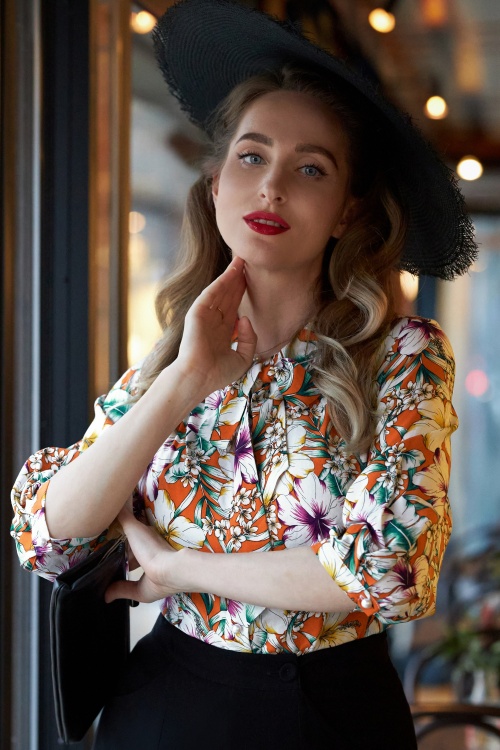 Miss Candyfloss - 50s Jolie Kat Floral Blouse in Brick