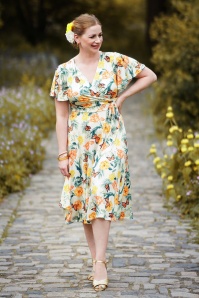 Vintage Chic for Topvintage - Irene Floral Butterfly Cross Over Swing Kleid in Elfenbein 3