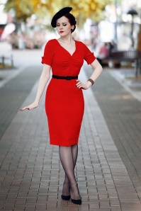 Vintage Diva  - De Izabella pencil jurk in lippenstift rood 4