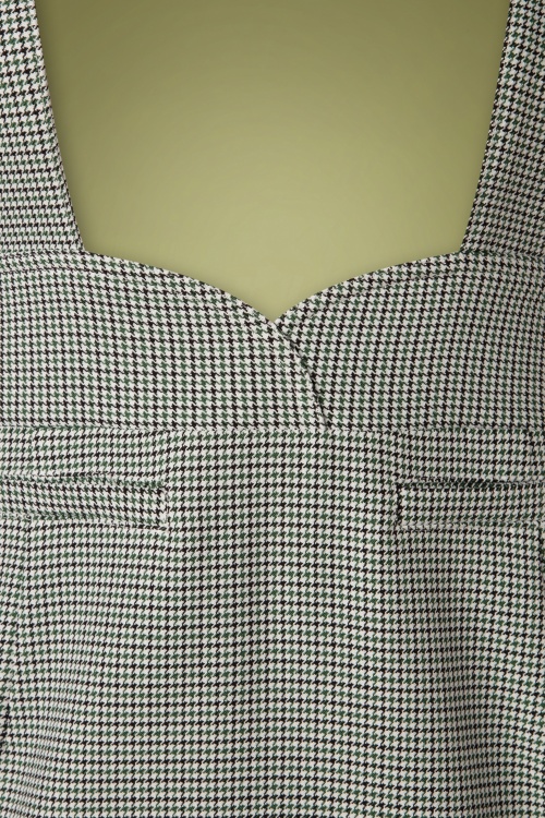 Banned Retro - 50s Harriet Houndstooth Pencil Skirt in Green 4