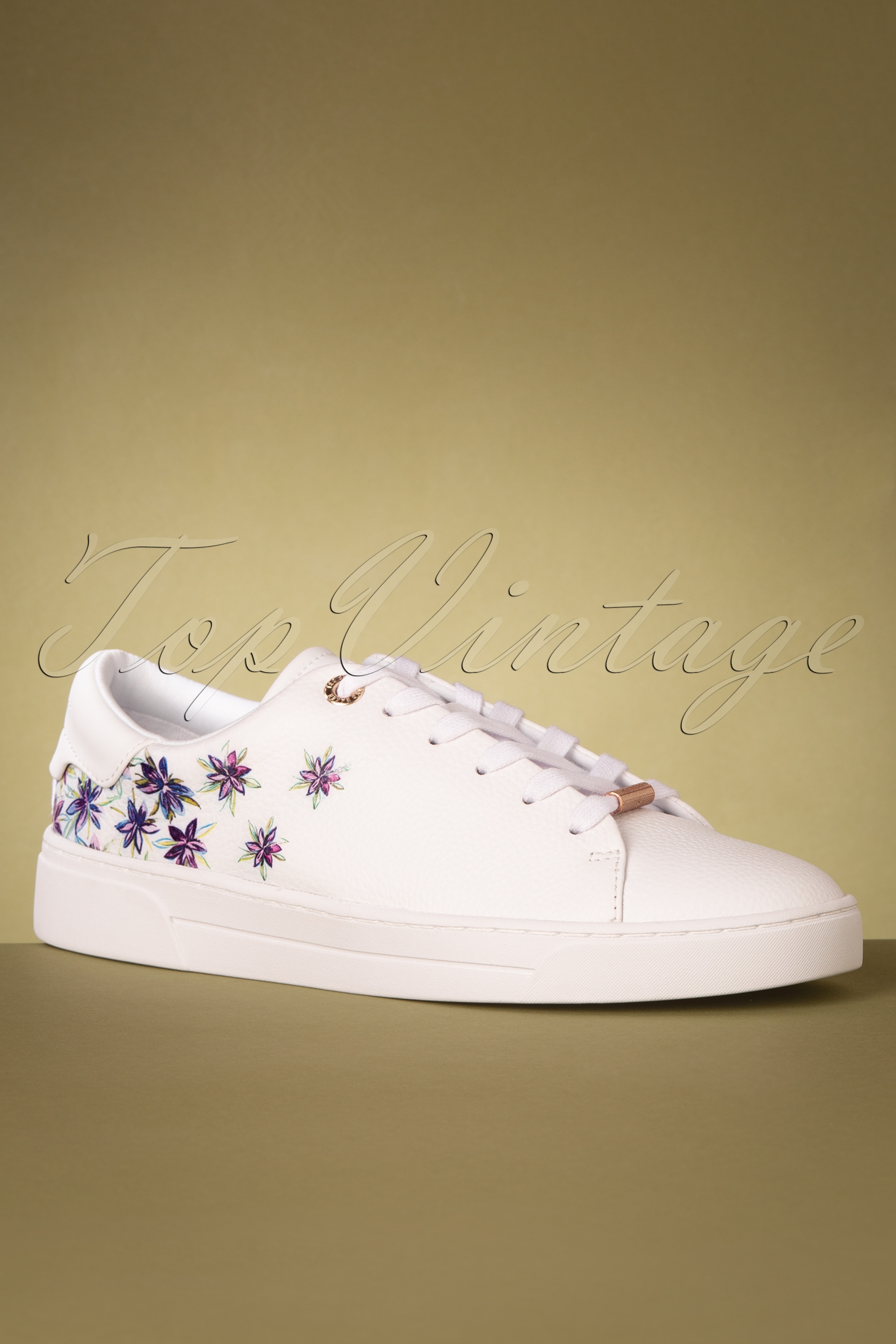 Ted Baker - Keilie Floral sneakers in ivoor wit