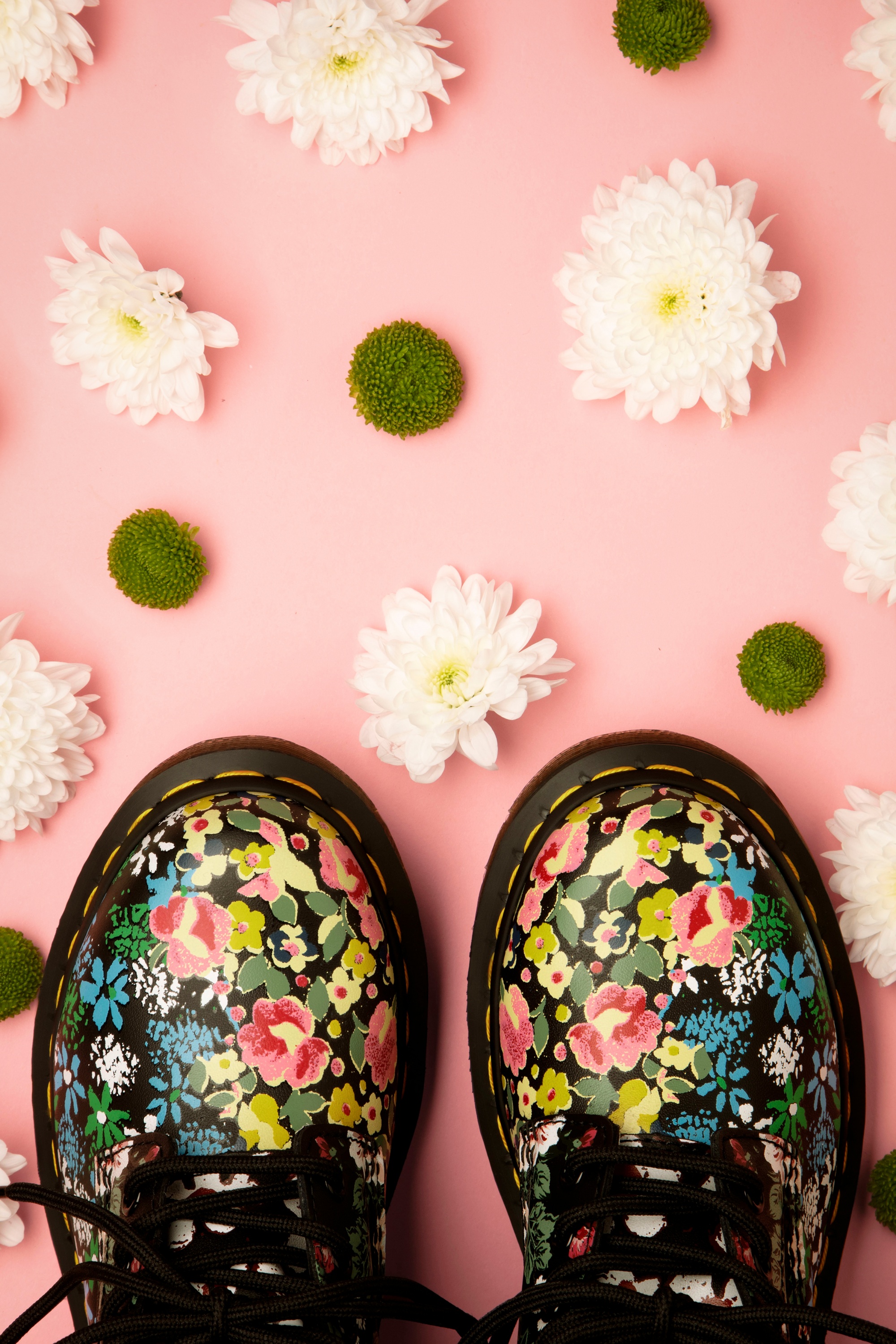 Dr martens with flowers hotsell