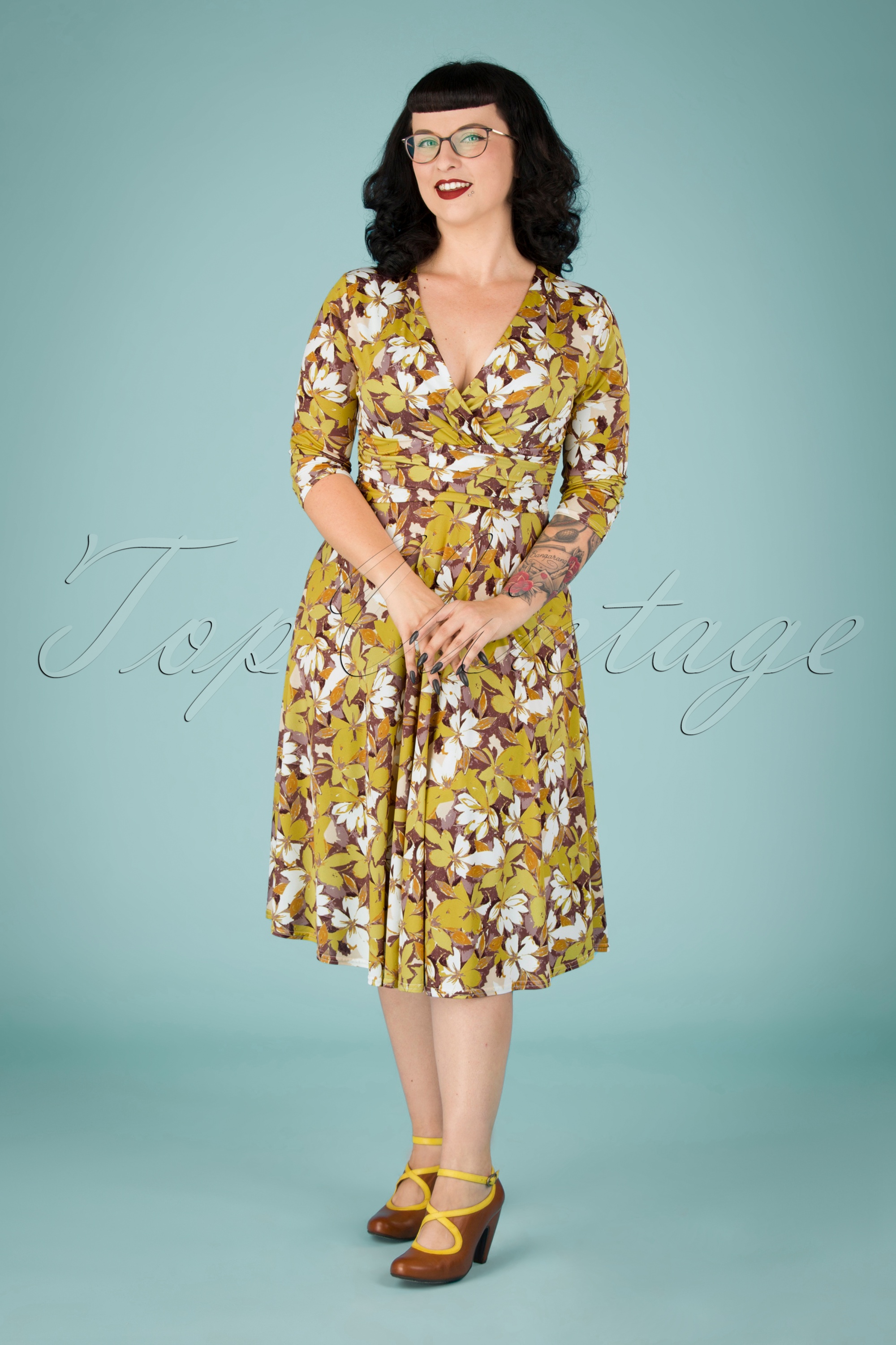 Vintage Chic for Topvintage - Carolina bloemen swing jurk in ivoor en mosterd